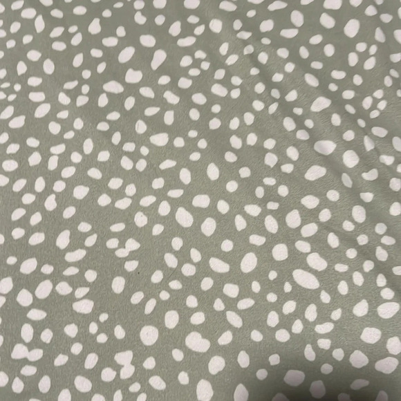 Jodifil knit v neck top. Super soft and stretchy. Size small. - Picture 2 of 3